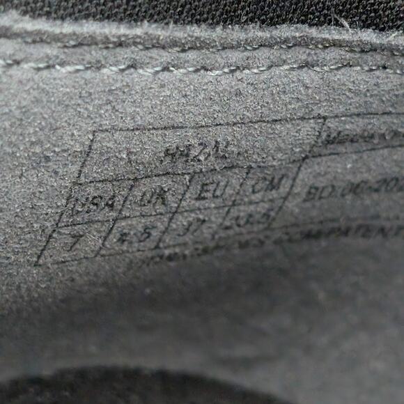 Vionic Hazal Ankle Boots Water Repellent Side Zip Women's Black Size US7 EU37 - Picture 11 of 13